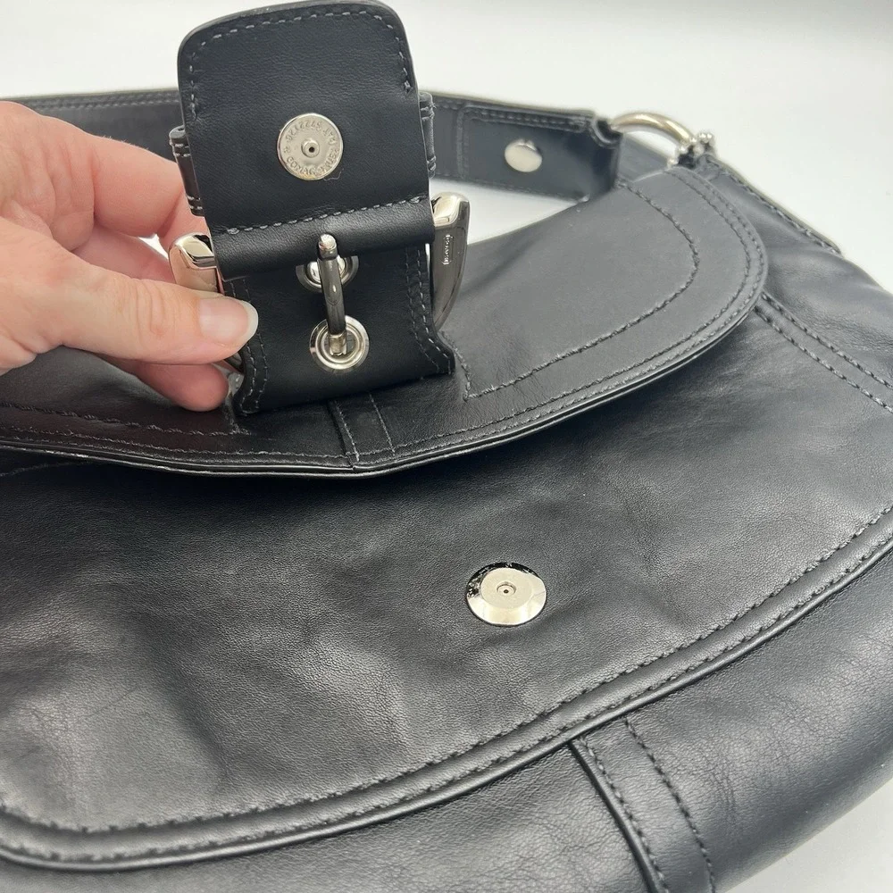 Y2K Coach Leather SOHO Shoulder Hobo Bag Purse Black Silver Buckle D1063-F13105